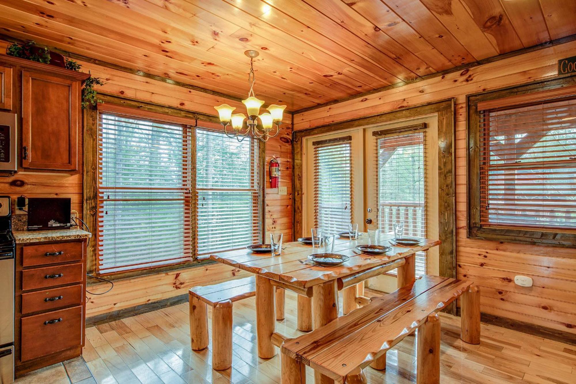 Standing Bear Lodge ガトリンバーグ エクステリア 写真